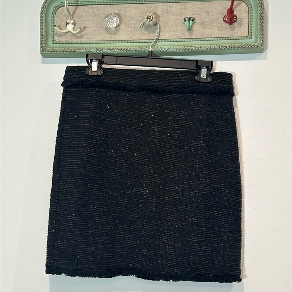 Isaac Mizrahi, New York black tweed fray hem trim mini skirt women’s medium